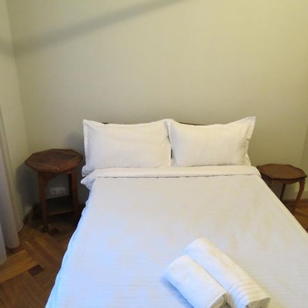 Апартаменты Three Rooms Тбилиси Экстерьер фото