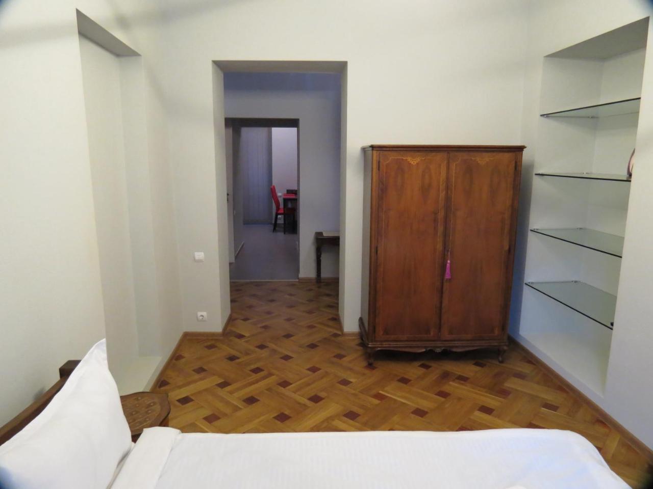 Апартаменты Three Rooms Тбилиси Экстерьер фото