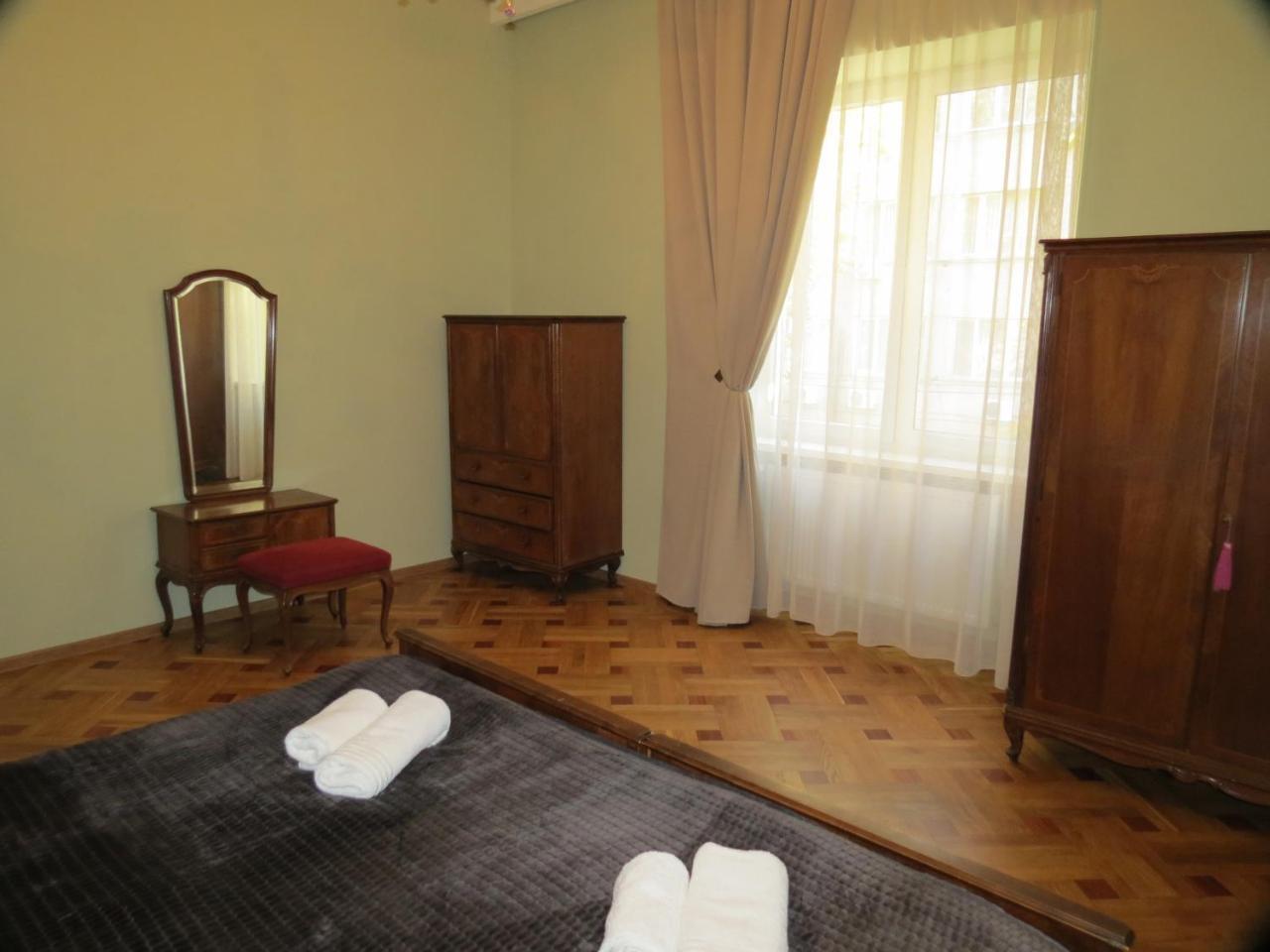 Апартаменты Three Rooms Тбилиси Экстерьер фото