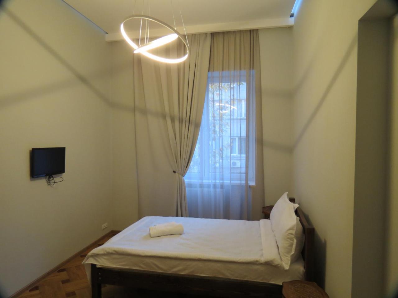 Апартаменты Three Rooms Тбилиси Экстерьер фото